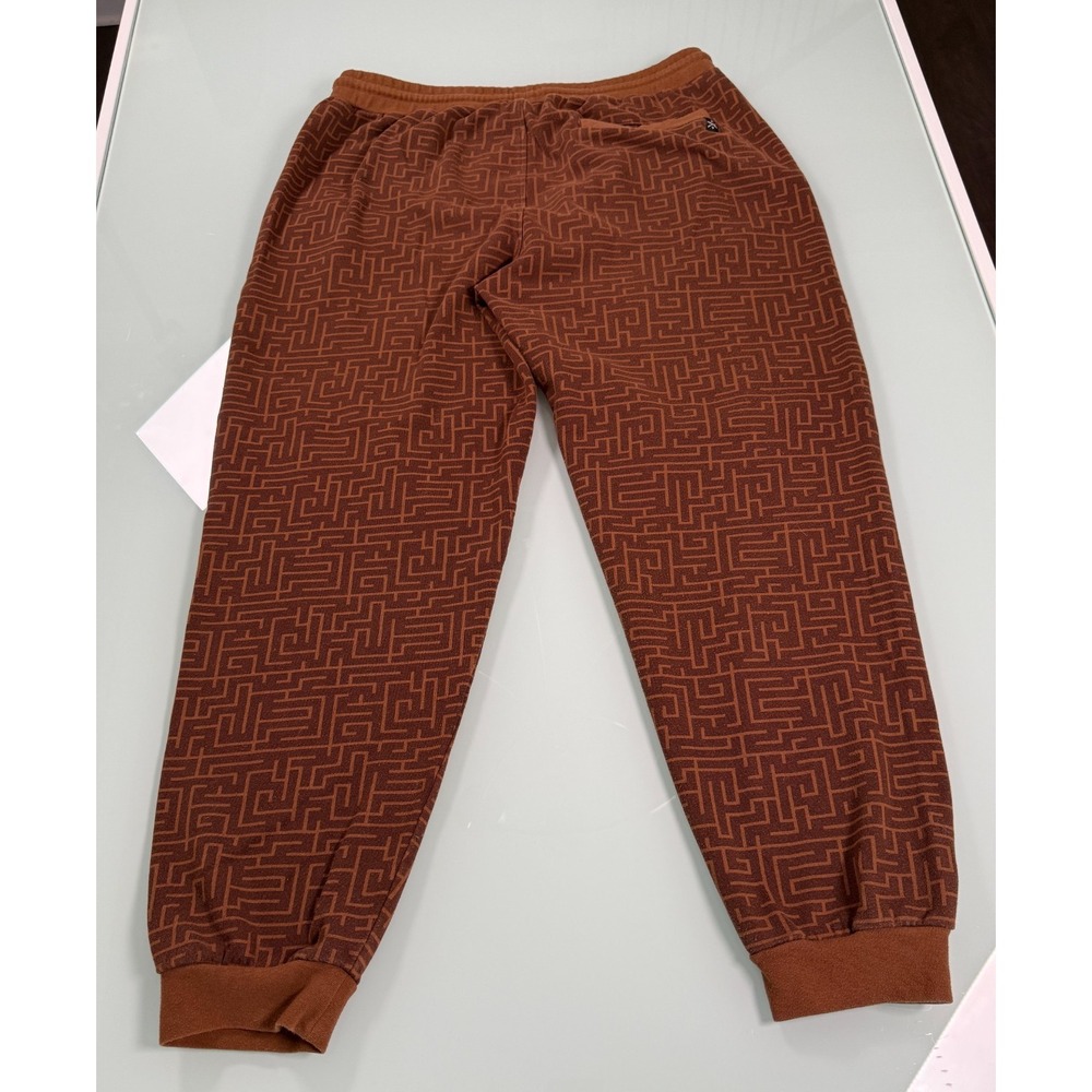 Dungeons & Dragons Sweatpants Size XL Red Black Maze Wizards Of The Coast 2021 - Picture 2 of 10